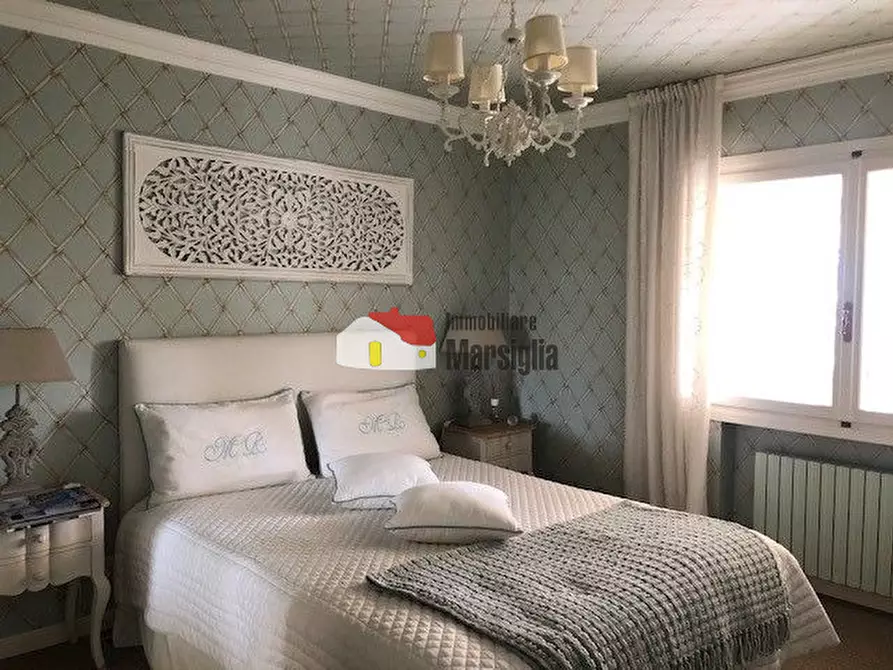 Immagine 10 di Pentalocale in vendita  in Via Nuvoloni 73 a San Remo