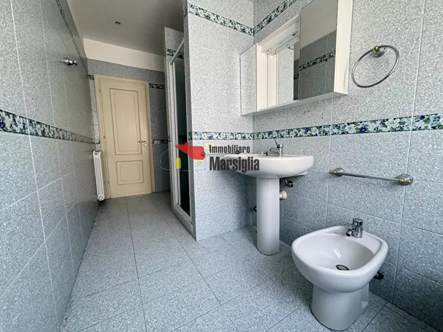 Immagine 15 di Casa bifamiliare in vendita  in VIA DE AMICIS 20 a San Remo