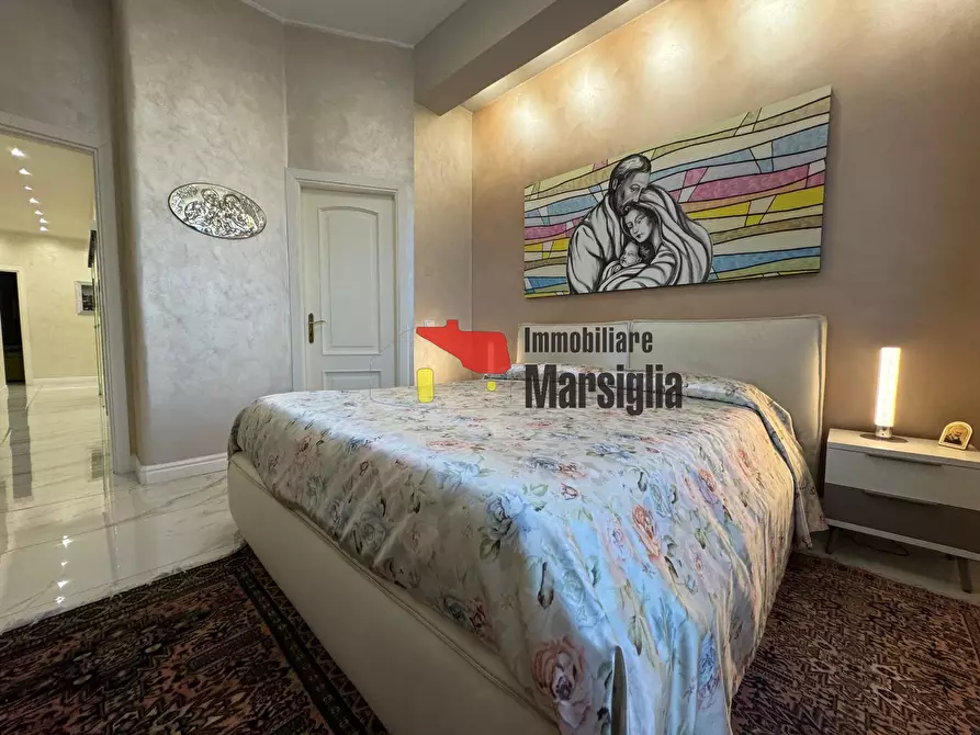 Immagine 13 di Trilocale in vendita  in Corso Giuseppe Garibaldi 100 a San Remo