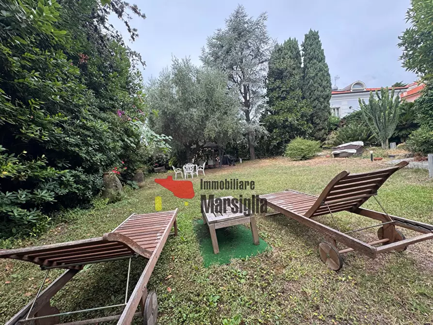 Immagine 30 di Quadrilocale in vendita  in Corso Felice Cavallotti 340 a San Remo