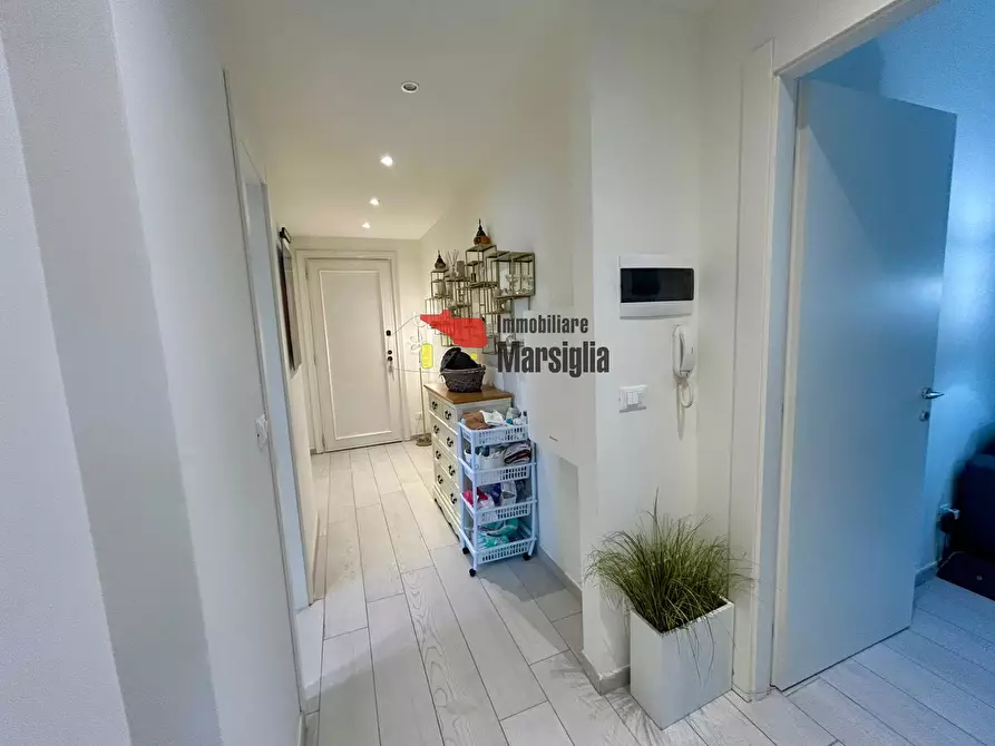 Immagine 11 di Bilocale in vendita  in CORSO DEGLI INGLESI 370 a San Remo