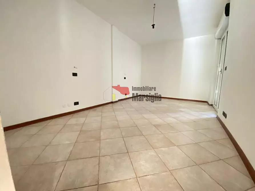 Immagine 15 di Quadrilocale in vendita  in Strada Solaro 88 a San Remo