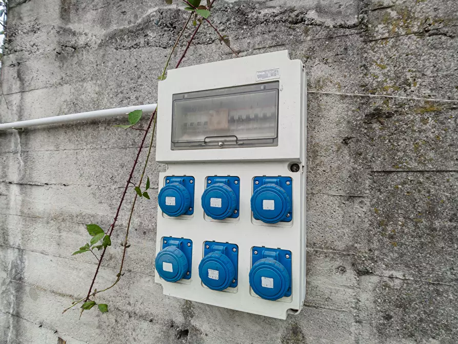 Immagine 12 di Palazzo in vendita  in Via Losa a Pessinetto