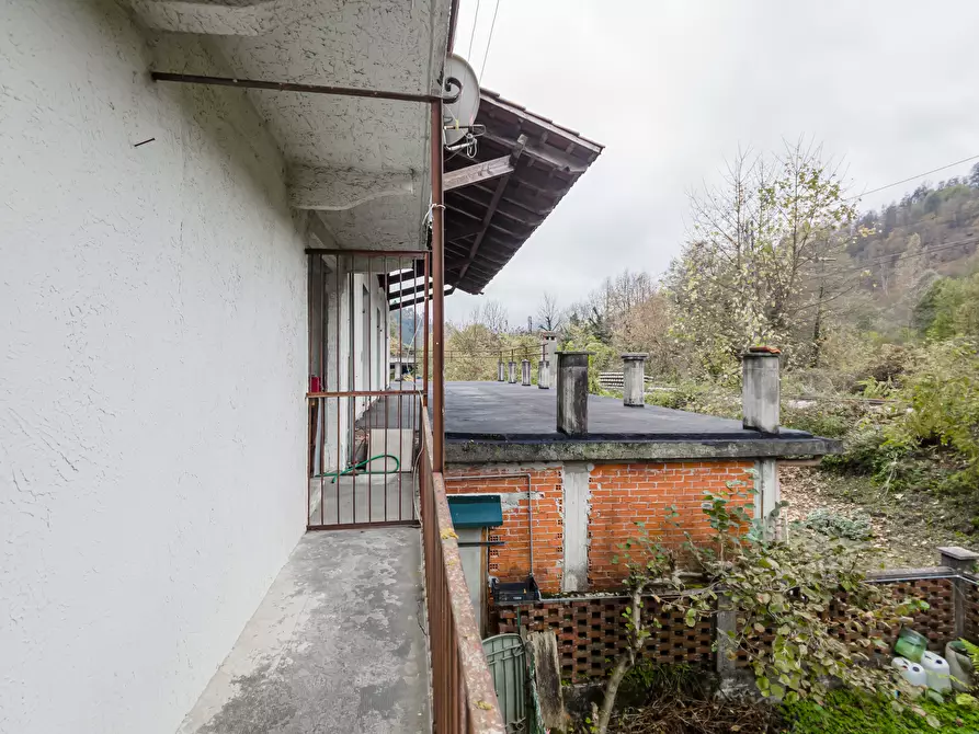 Immagine 34 di Palazzo in vendita  in Via Losa a Pessinetto