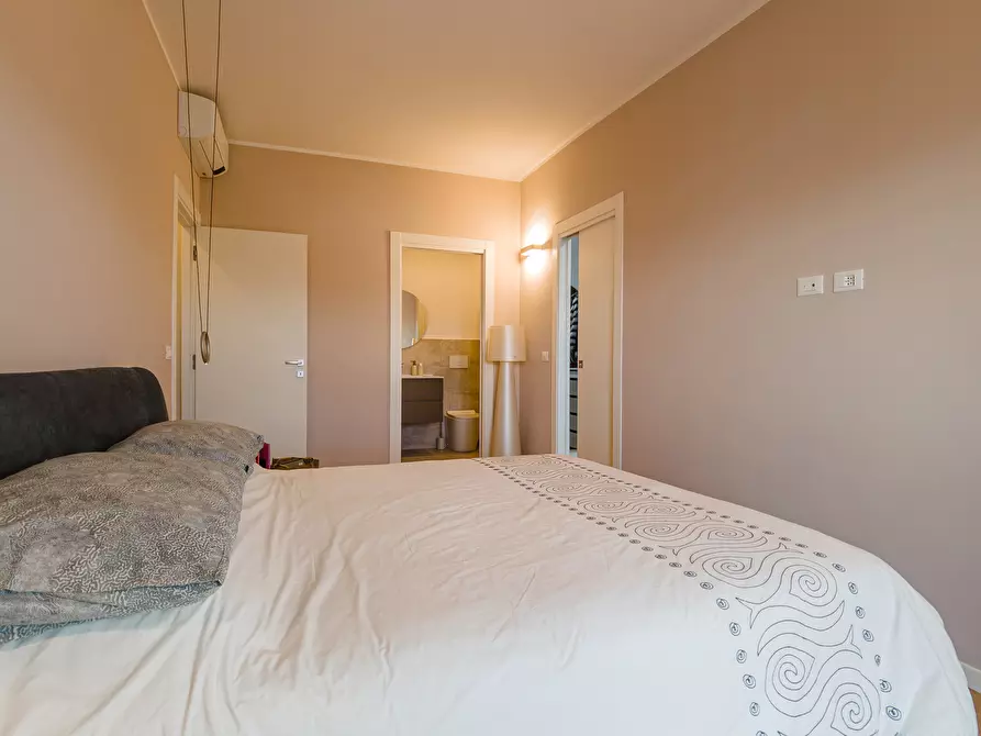 Immagine 38 di Attico in vendita  in Corso Principe Eugenio a Torino