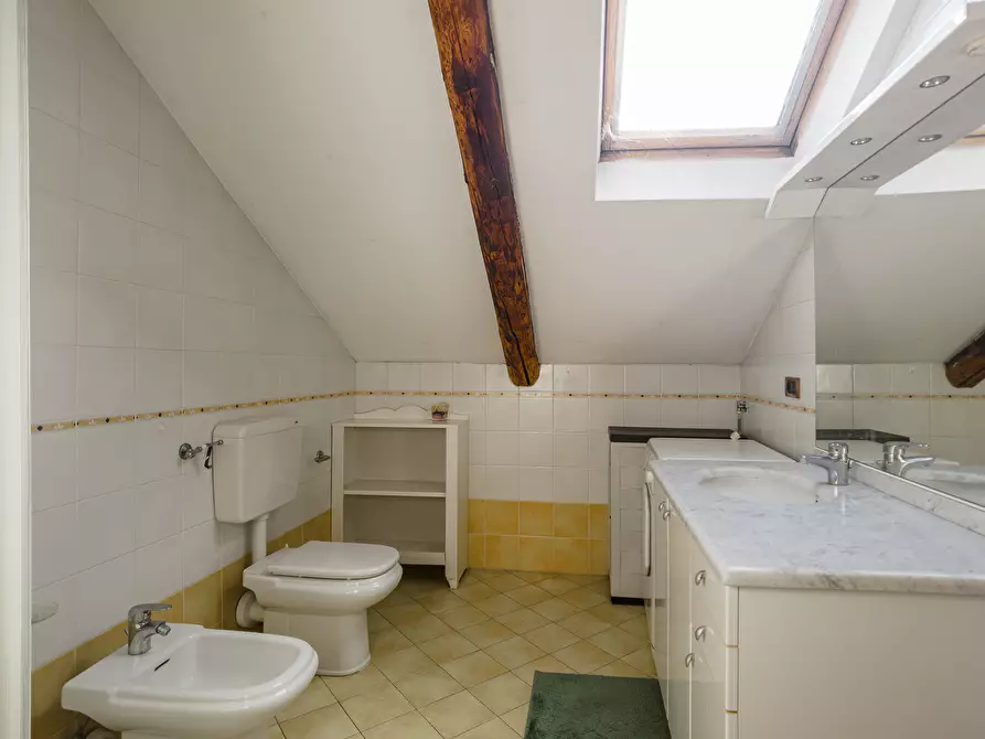 Immagine 16 di Bilocale in vendita  in Via Moretta a Torino