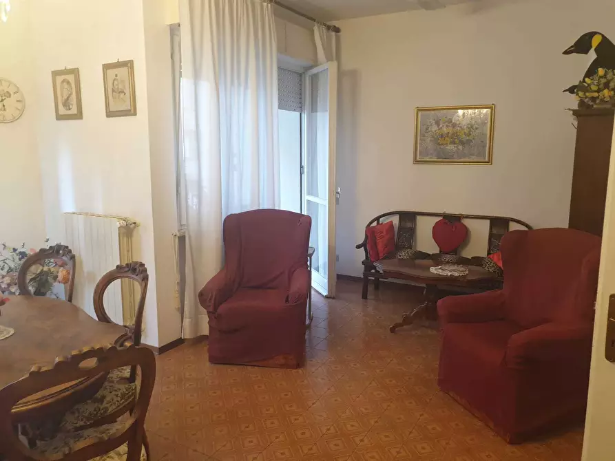 Immagine 2 di Appartamento in vendita  a Livorno