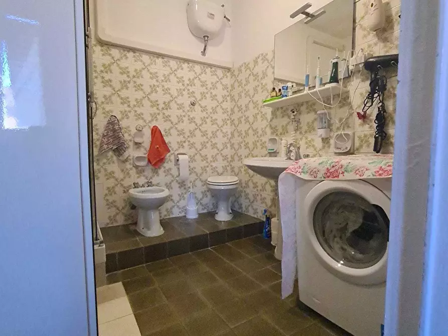 Immagine 14 di Trilocale in vendita  a Livorno