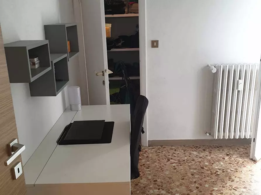 Immagine 10 di Quadrilocale in vendita  a Livorno