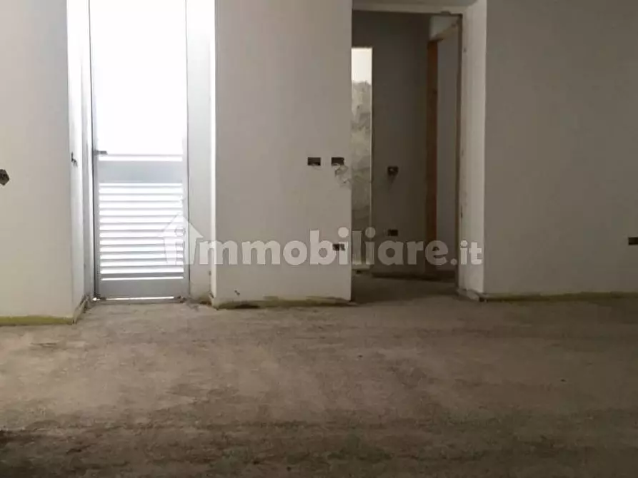 Immagine 14 di Trilocale in vendita  a Livorno