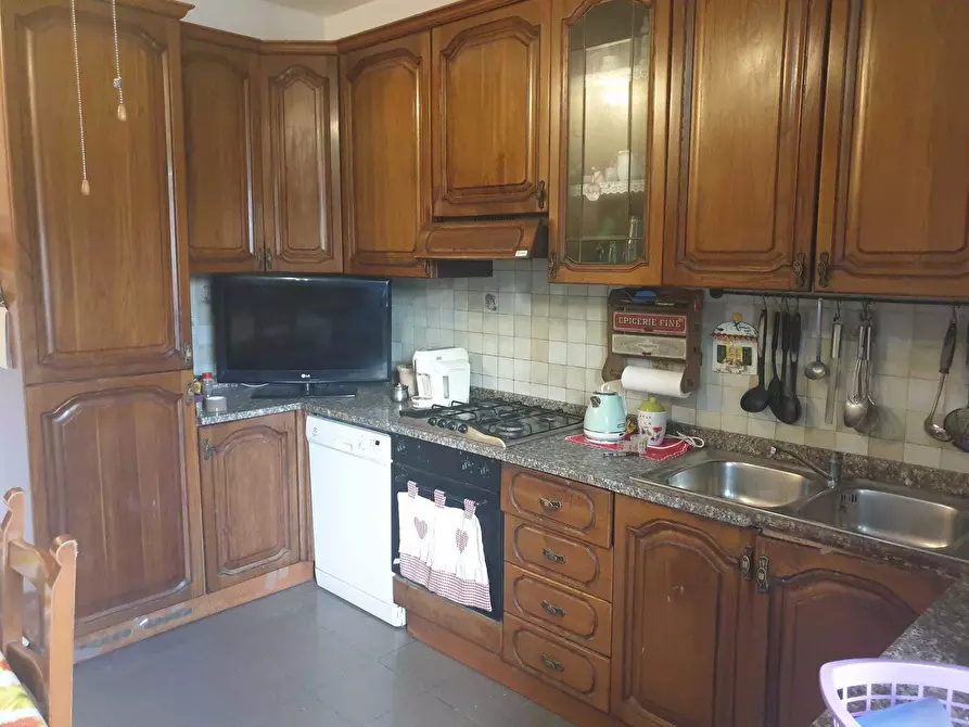 Immagine 8 di Quadrilocale in vendita  a Livorno