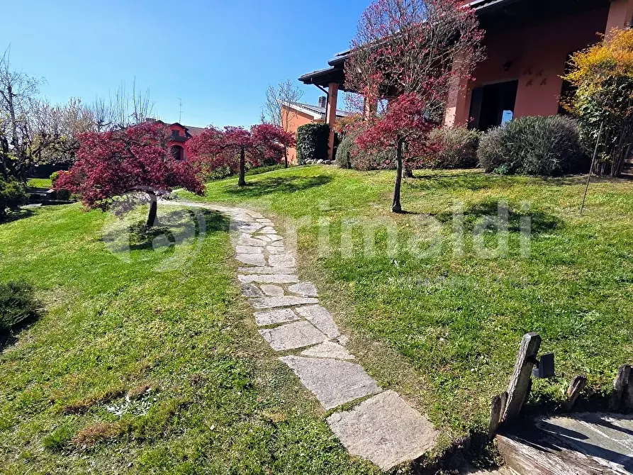 Immagine 3 di Villa in vendita  in Via Giovanni Antonio Comissetti 1 a Pezzana