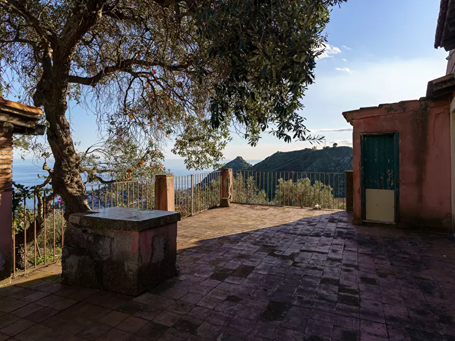 Immagine 40 di Rustico / casale in vendita  in CONTRADA ZIRETTO a Castelmola
