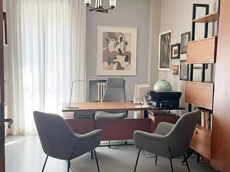 Immagine 7 di Pentalocale in vendita  in Via Capitano Ritucci 35 a Lecce