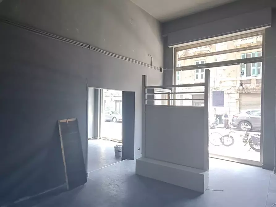 Immagine 10 di Locale commerciale in affitto  in Via Santa Maria La Porta 14 a Messina