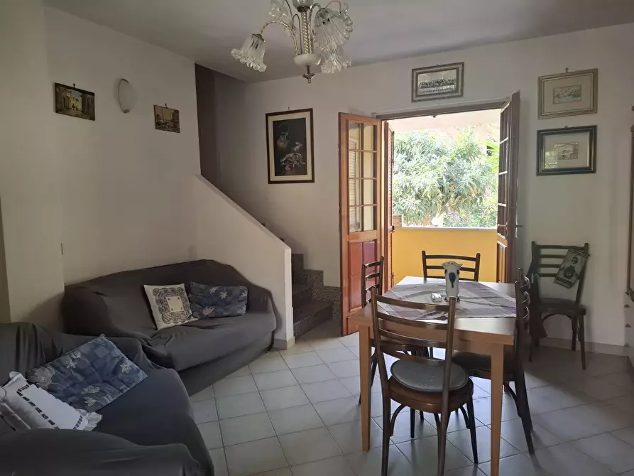 Immagine 3 di Villetta a schiera in vendita  in Via degli Olmi a Anzio