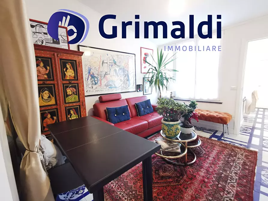 Immagine 10 di Trilocale in vendita  a Pozzuoli