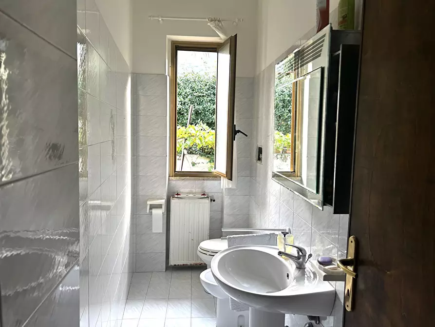 Immagine 12 di Villa in vendita  in Via Cesalunga 25 a Terracina