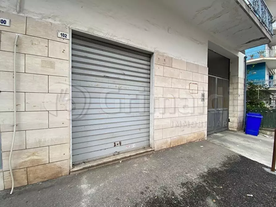 Immagine 3 di Locale commerciale in affitto  a Villaricca