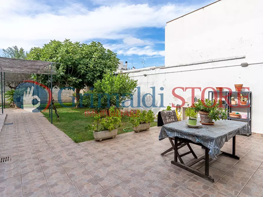 Immagine 1 di Casa bifamiliare in vendita  in Via Bruni Antonio 11 a Lecce