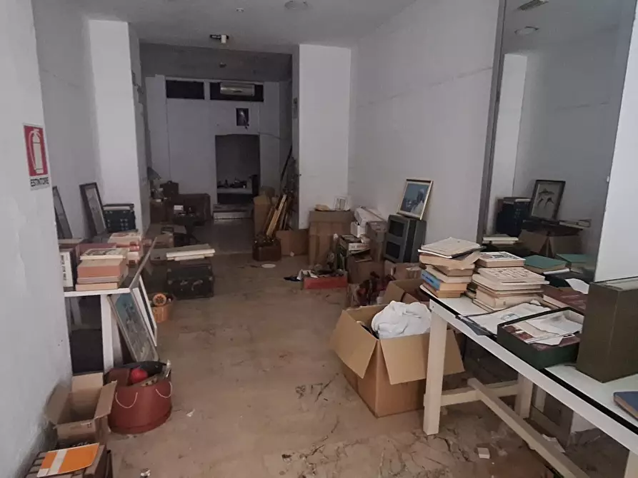 Immagine 3 di Locale commerciale in affitto  in Via Centonze 71 a Messina