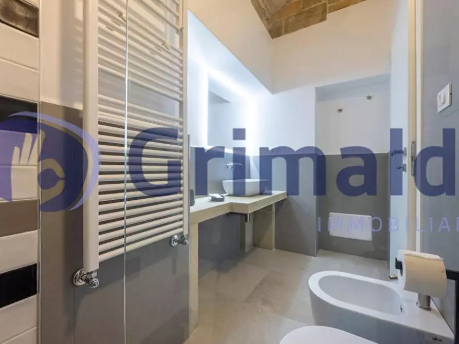 Immagine 25 di Casa indipendente in vendita  in Via Luigi Scarambone 16 a Lecce