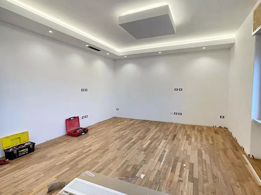 Immagine 8 di Bilocale in vendita  in Viale Giovanni Paolo II 25 a Lecce