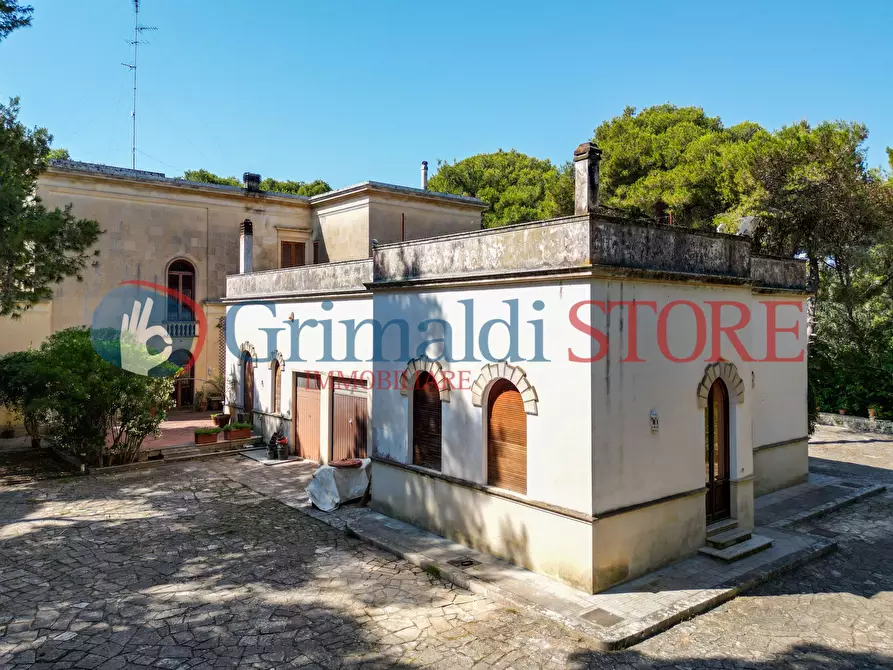 Immagine 72 di Villa in vendita  in Via Vecchia Carmiano a Lecce