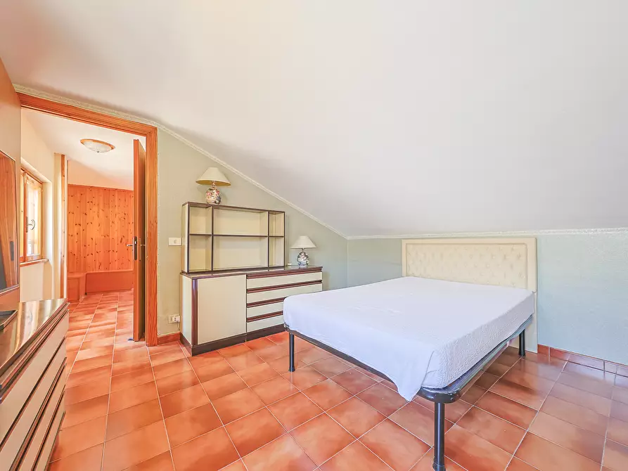 Immagine 36 di Attico in vendita  in Via Marcantonio Colonna 35 a Marino