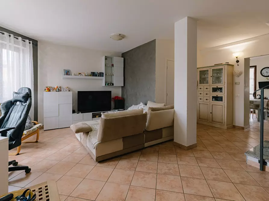 Immagine 6 di Villa in vendita  in Via Giovanni Falcone 5 a Stroppiana