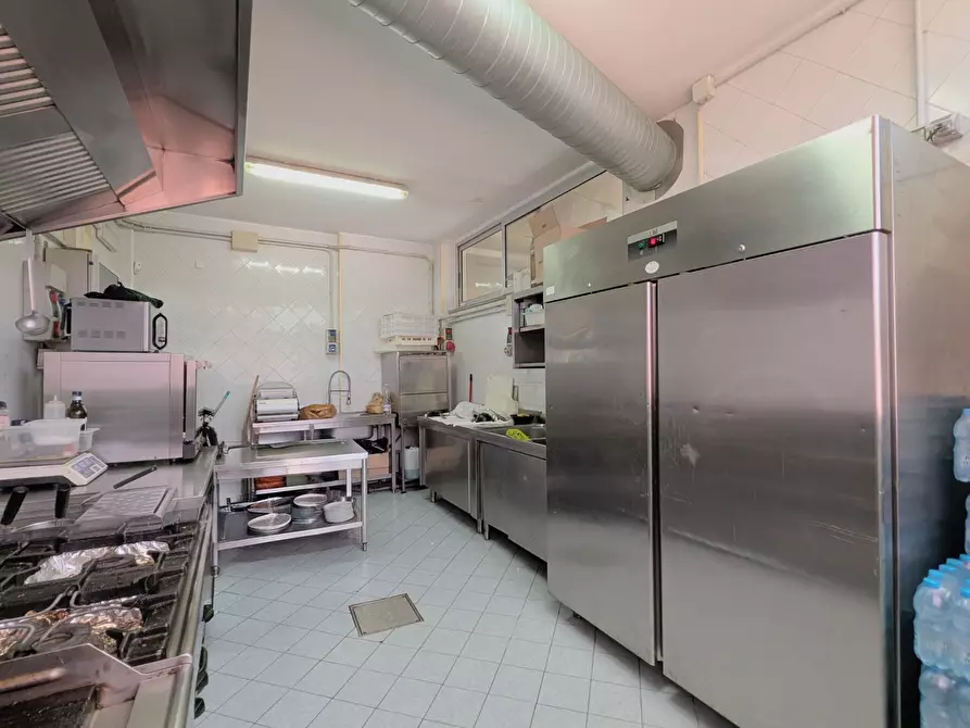 Immagine 17 di Bar / Ristorante in vendita  in Via Caprioli 2 a Nettuno