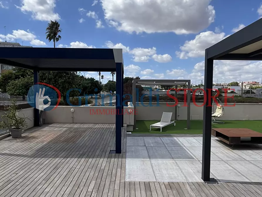 Immagine 12 di Magazzino in vendita  in Viale Giovanni Paolo II 71 a Lecce