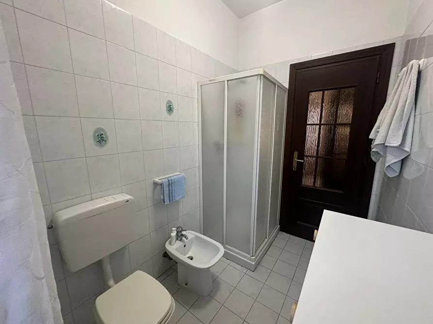 Immagine 9 di Casa indipendente in vendita  in Via Pietro maroncelli 5 a Vercelli