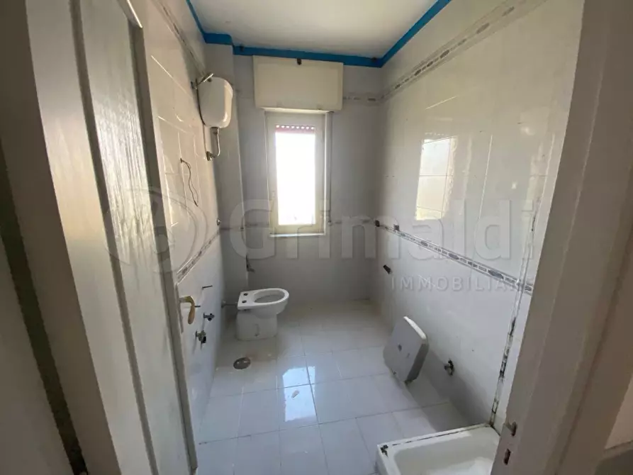 Immagine 9 di Trilocale in vendita  a Melito Di Napoli