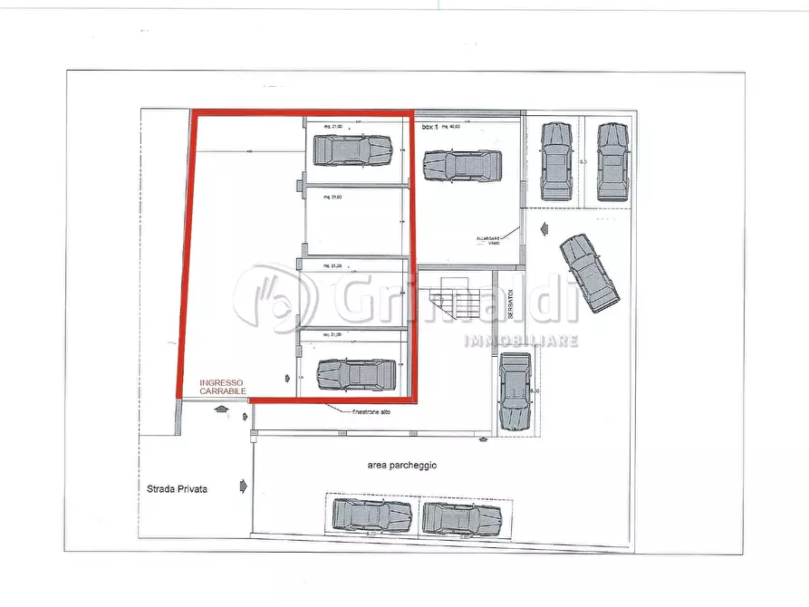 Immagine 9 di Garage in vendita  a Giugliano In Campania