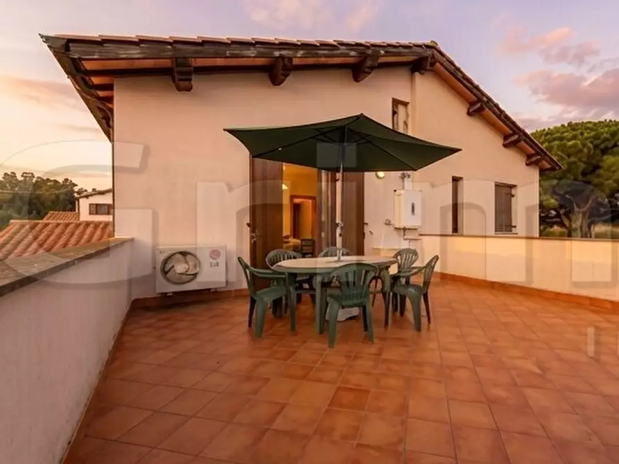 Immagine 1 di Trilocale in vendita  in Via Aurelia Nord 10 a Follonica