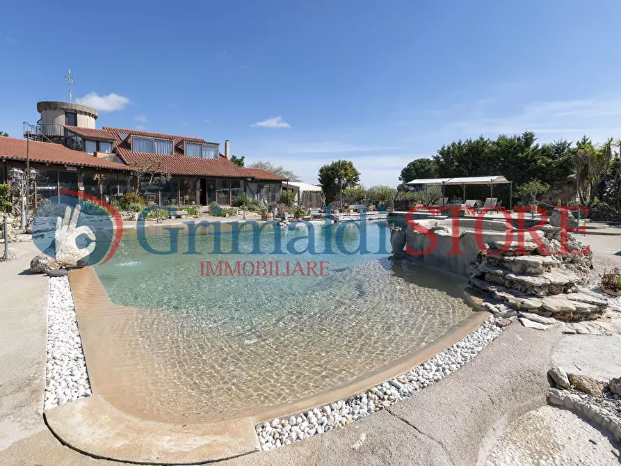 Immagine 49 di Casa indipendente in vendita  in C.S. Lu Monte 1 a Lizzanello