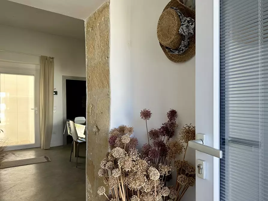 Immagine 1 di Villa in vendita  in Contrada Montestazzo 1 a Carovigno