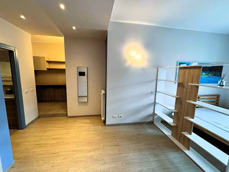 Immagine 7 di Appartamento in affitto  in Via Alessandro Manzoni 12 a Como