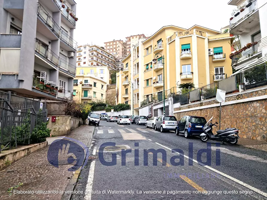 Immagine 1 di Garage in vendita  in Via Torquato Tasso 189 a Napoli
