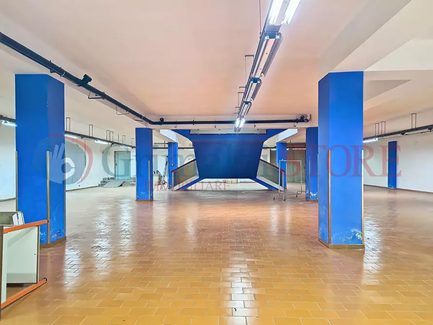 Immagine 27 di Attività commerciale in vendita  a Francavilla Fontana