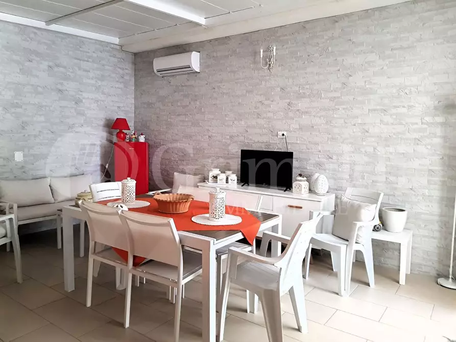 Immagine 40 di Casa indipendente in vendita  in corso cesare vergine a Tuglie