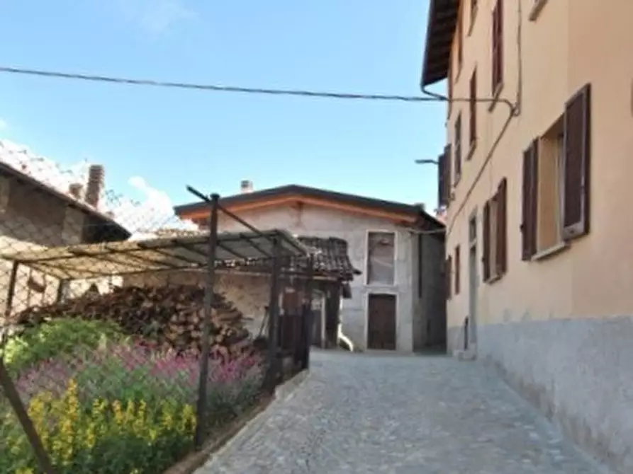 Immagine 1 di Terratetto in vendita  in via Castello 4 a Dongo