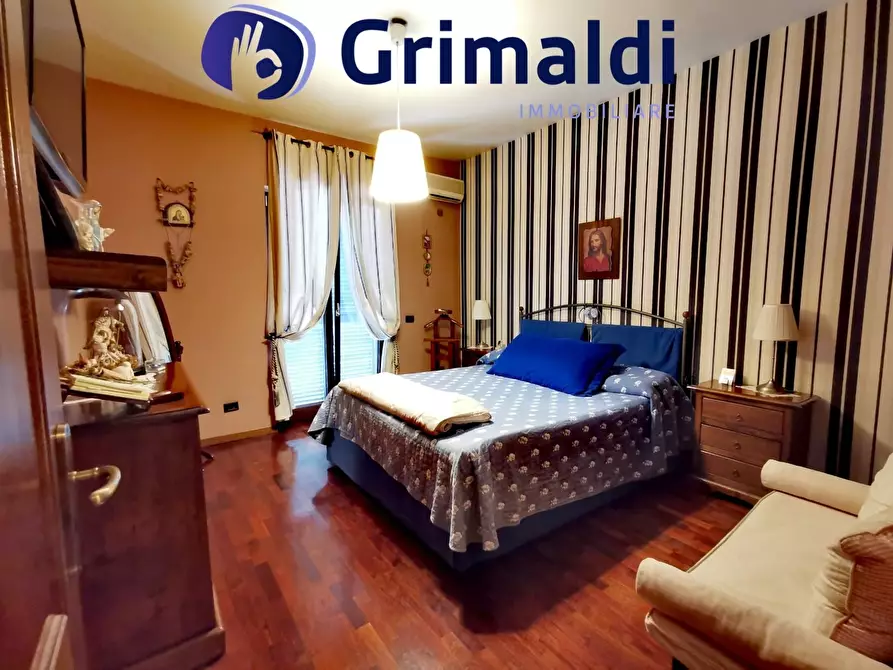 Immagine 17 di Villa in vendita  a Napoli