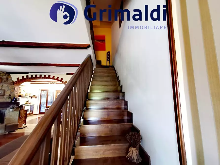 Immagine 15 di Villa in vendita  a Napoli