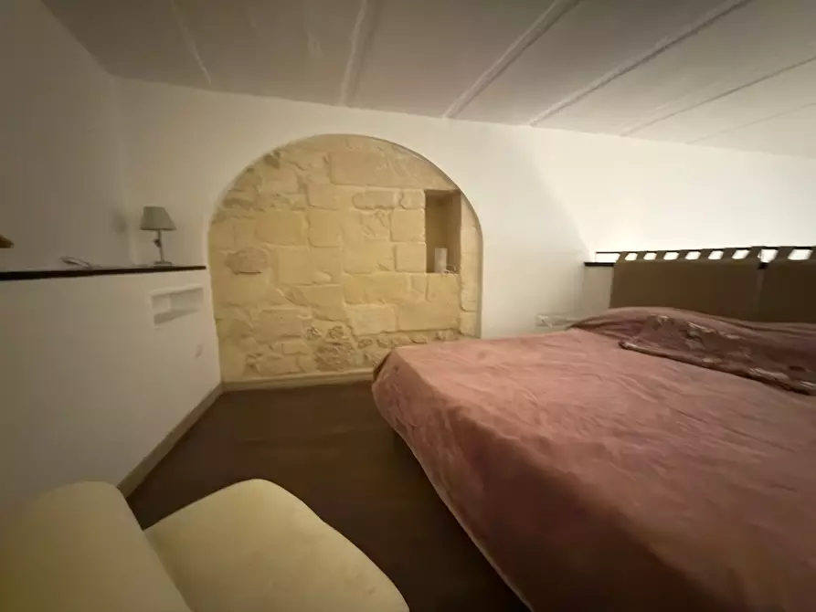 Immagine 10 di Casa indipendente in vendita  in Piazzetta dei Longobardi 2 a Lecce