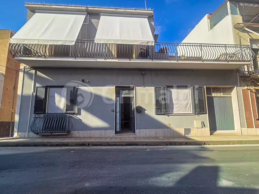 Immagine 2 di Casa indipendente in vendita  a Avola