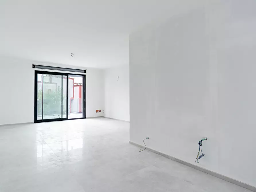 Immagine 27 di Quadrilocale in vendita  in Via Benedetto Croce 5656 a Lecce