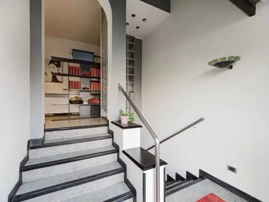 Immagine 10 di Ufficio in vendita  in Viale Paolo Onorato Vigliani 13 a Milano