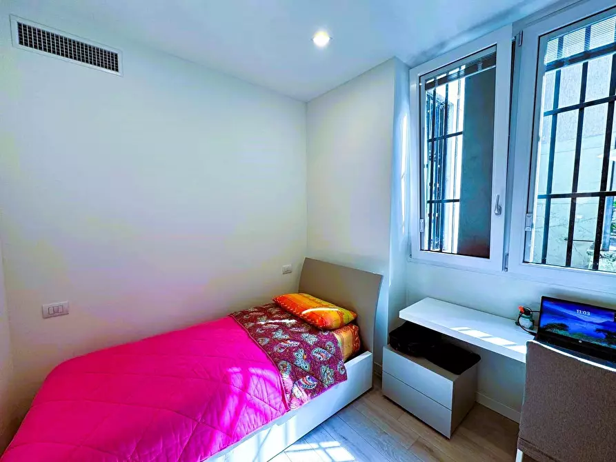 Immagine 19 di Appartamento in vendita  in Via Anelli 1 a Milano